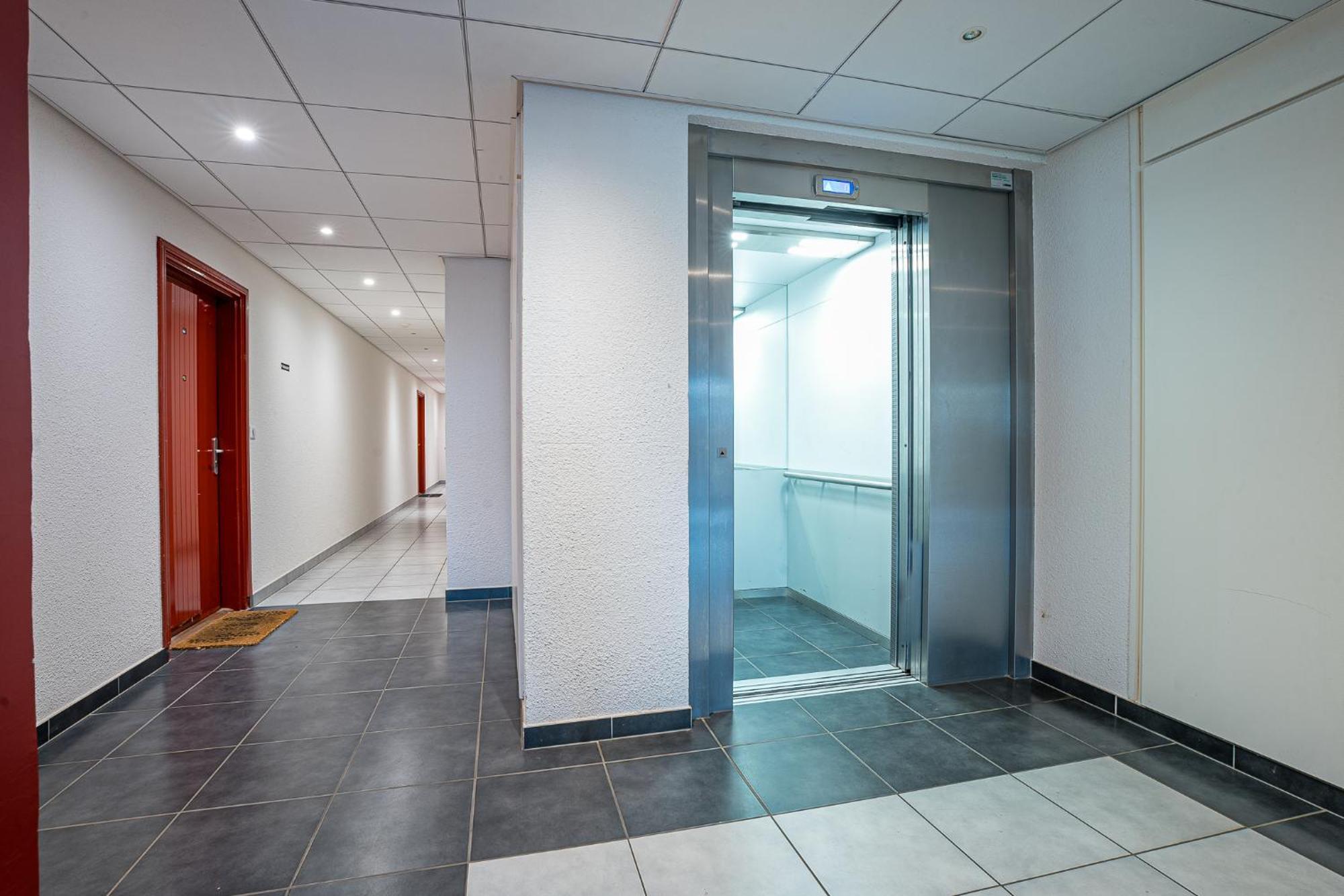 Spacieux - 4 Pers' - Balcon - 2 Lits - Parking Woippy Екстер'єр фото